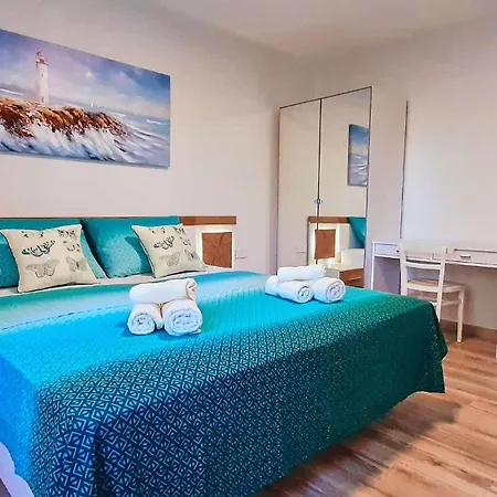 Family Friendly House With A Parking Space - Diklo, - 22477 Задар