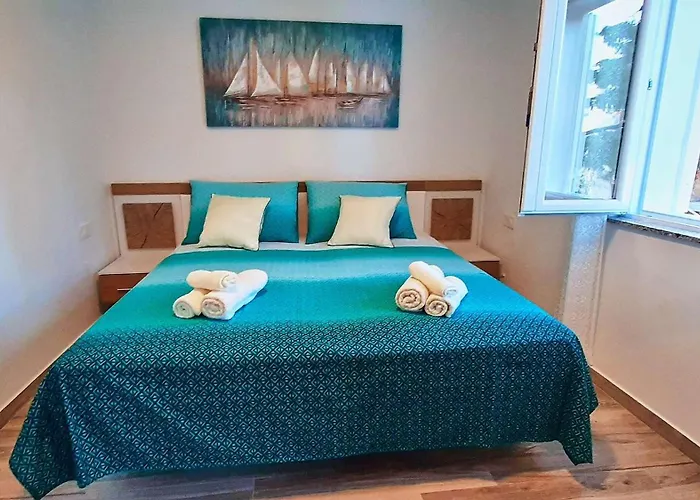 Family Friendly House With A Parking Space - Diklo, - 22477 Vakantiehuis *