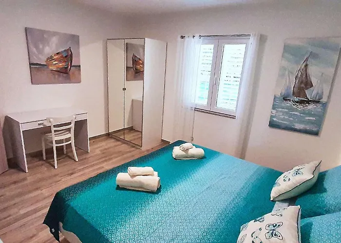 Vakantiehuis Family Friendly House With A Parking Space - Diklo, - 22477